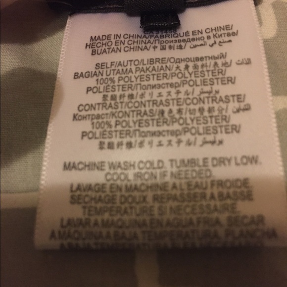 FINAL MARKDOWN 🆕✨BCBGMAXAZRIA✨Malena Ruffle top - Picture 5 of 8